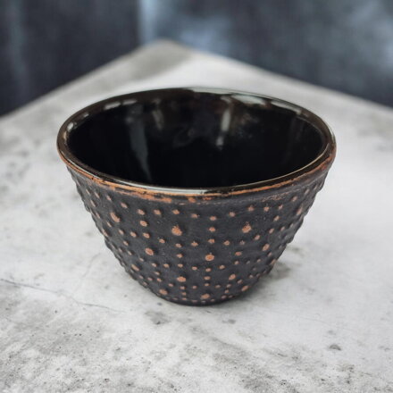 Litinová šálek Arare, černo-měděná (0,12 l)