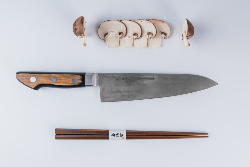 Japonský nůž TUS Chef TAKAYUKI 180 mm